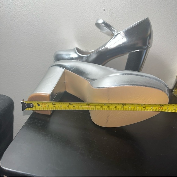 Perphy Platform Mary Janes Block Heels Pumps for Women Metallic Silver Sz 8 - Picture 12 of 12
